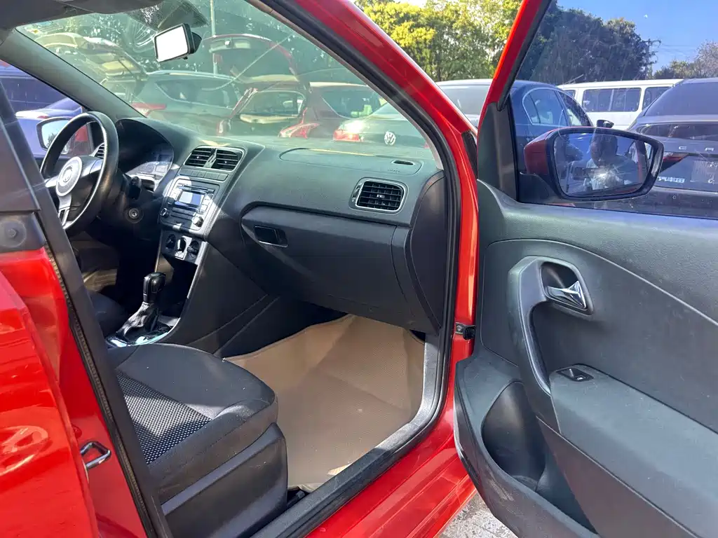 Volkswagen Polo — миниатюра 17