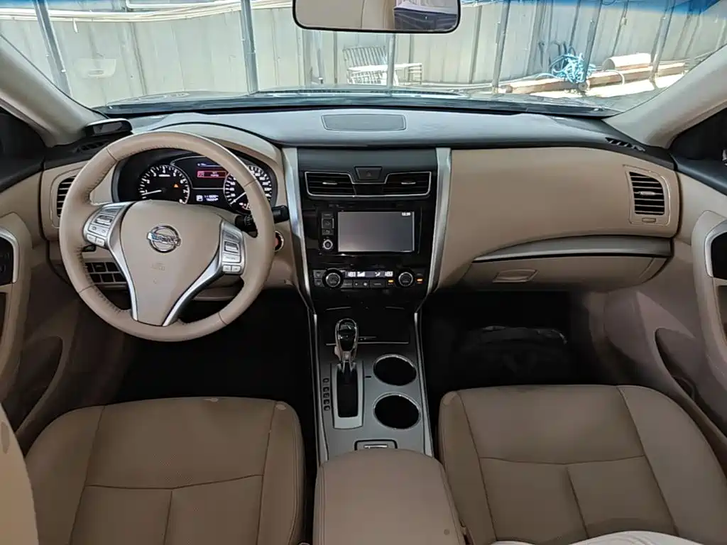 Nissan Teana — миниатюра 10