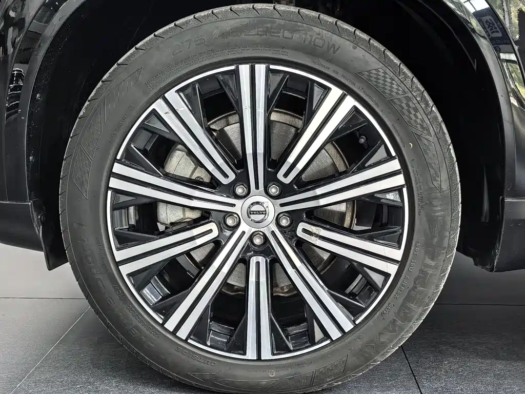 Volvo XC90 2021 B5 Luxury 5 мест