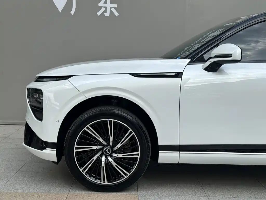 XPeng G9 — миниатюра 14