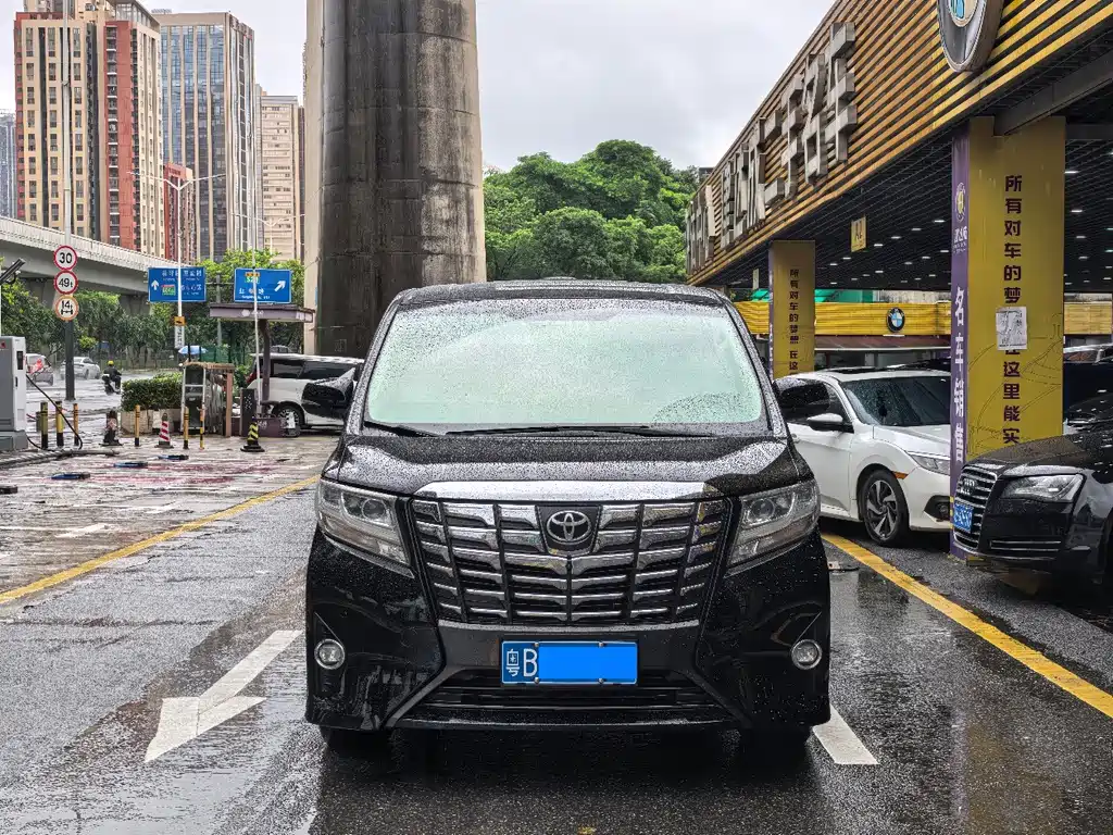 Toyota Alphard 2015 3.5L Luxury