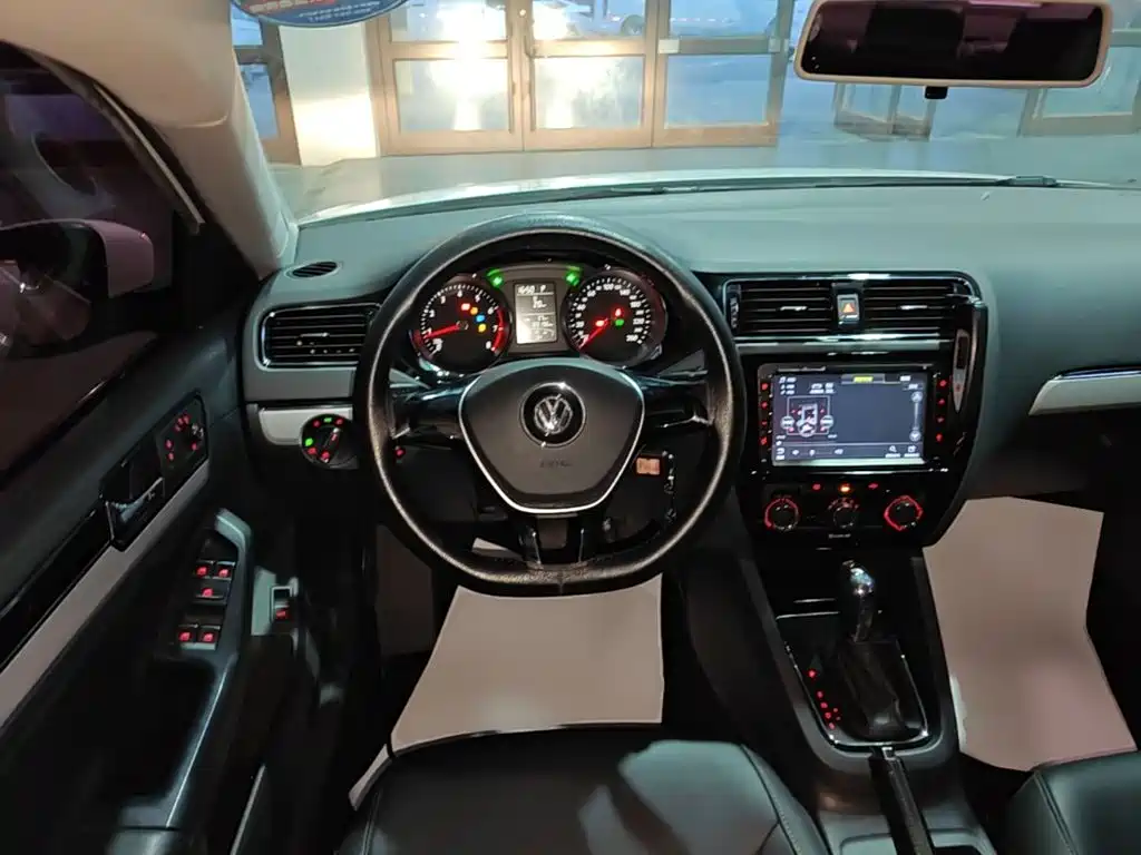 Volkswagen Sagitar — миниатюра 7