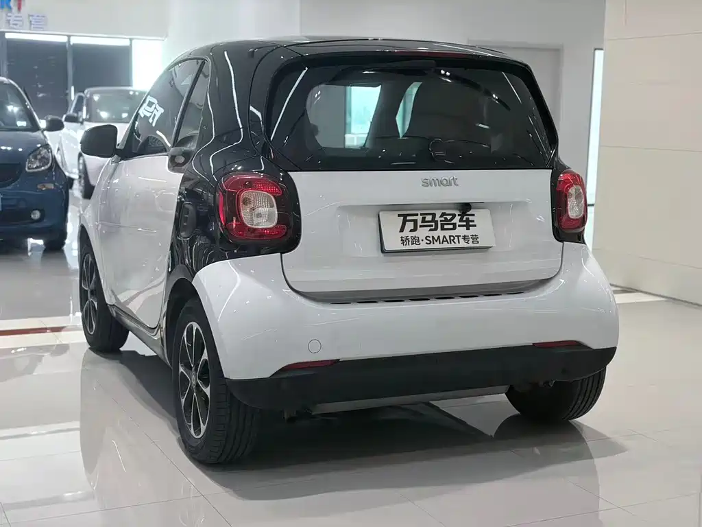 smart Smart Fortwo — миниатюра 10