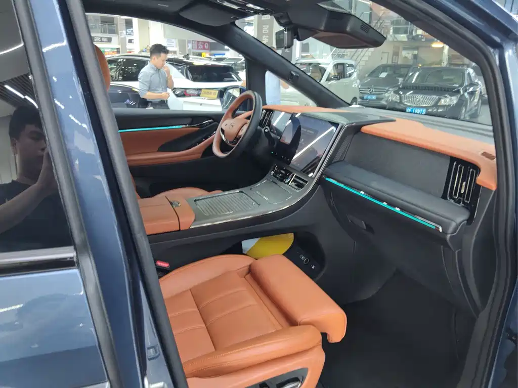 GAC Motor Trumpchi Xiangwang M8 — миниатюра 16