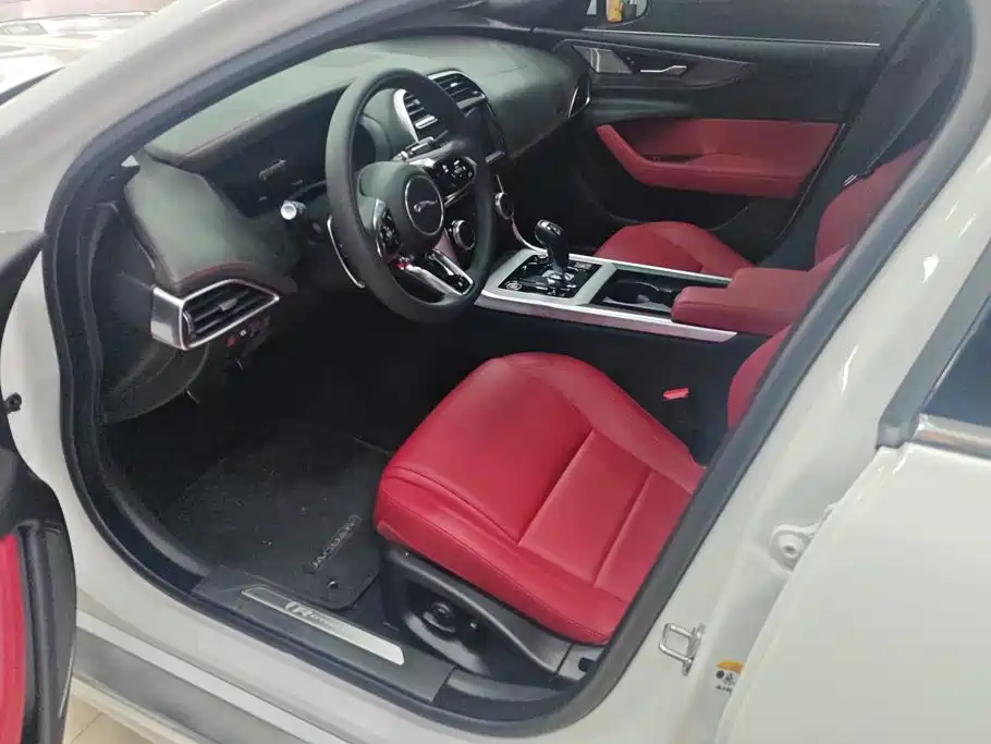 Jaguar XEL — миниатюра 9