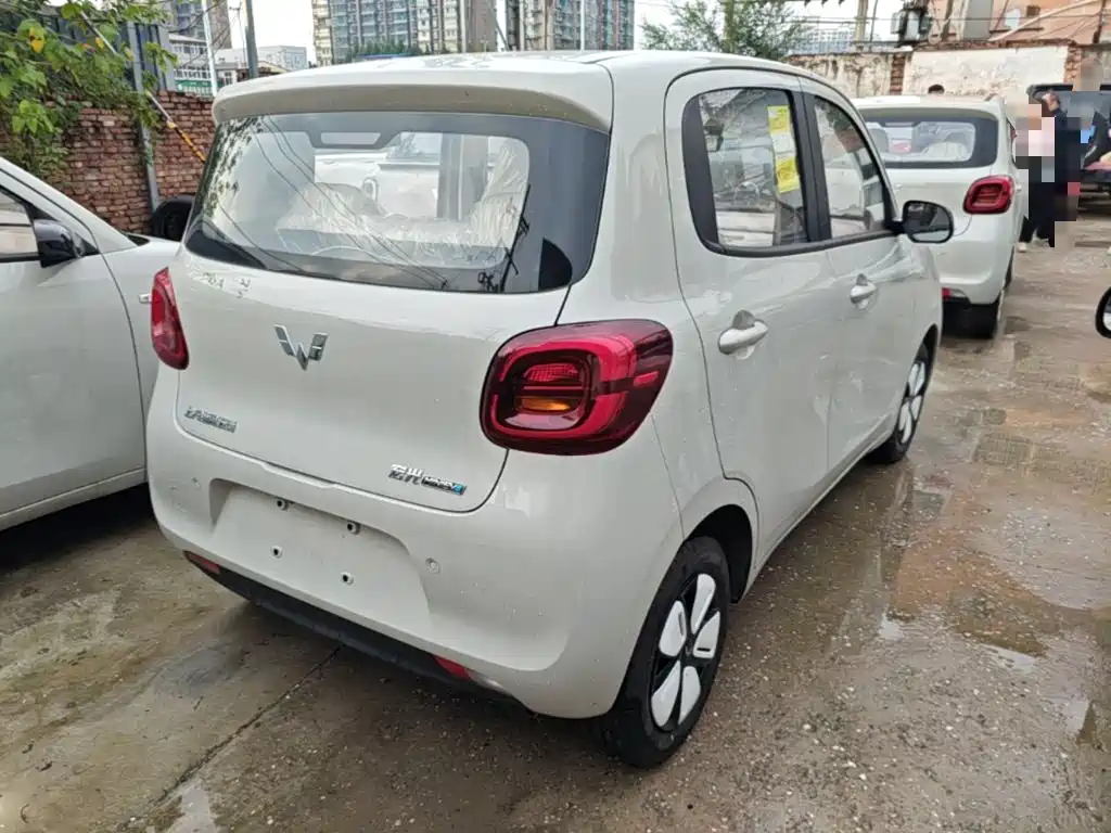 Wuling MINIEV — миниатюра 7