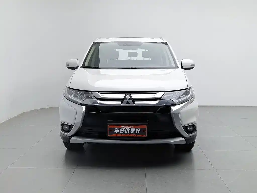 Mitsubishi Outlander — миниатюра 3
