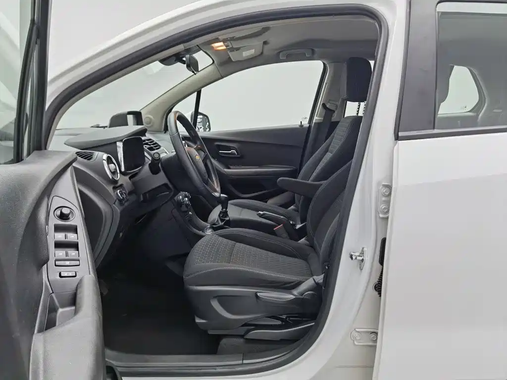 Chevrolet Trax — миниатюра 10