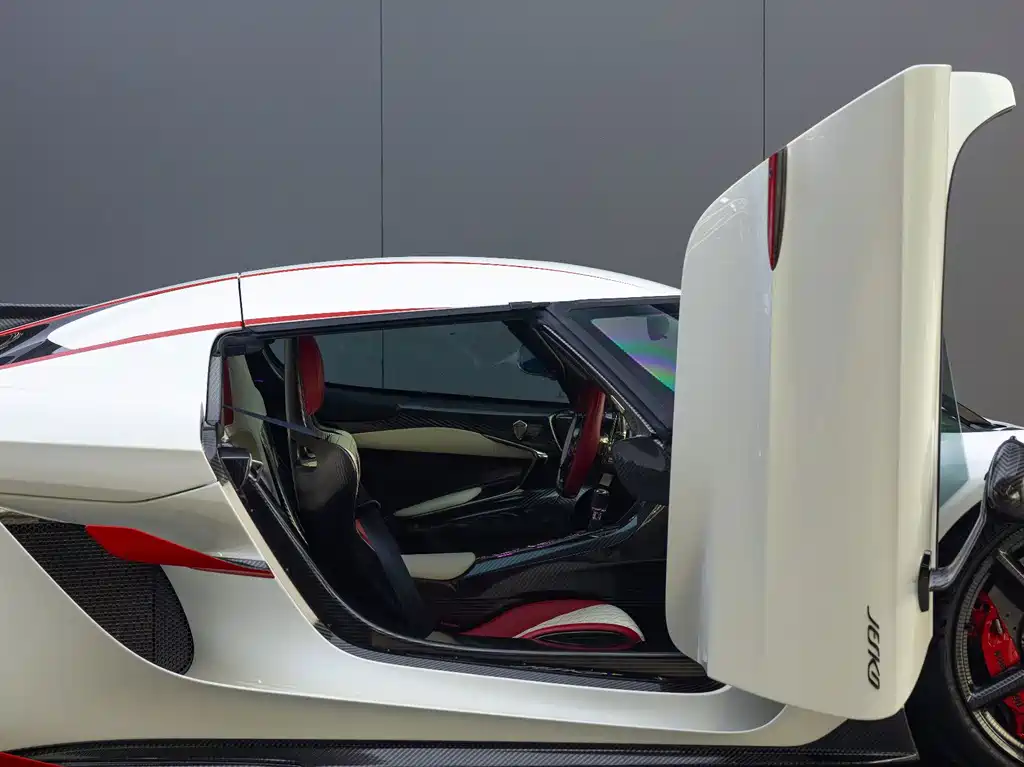 Koenigsegg — миниатюра 5