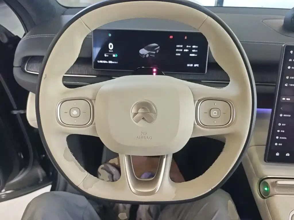 NIO ES6 — миниатюра 11