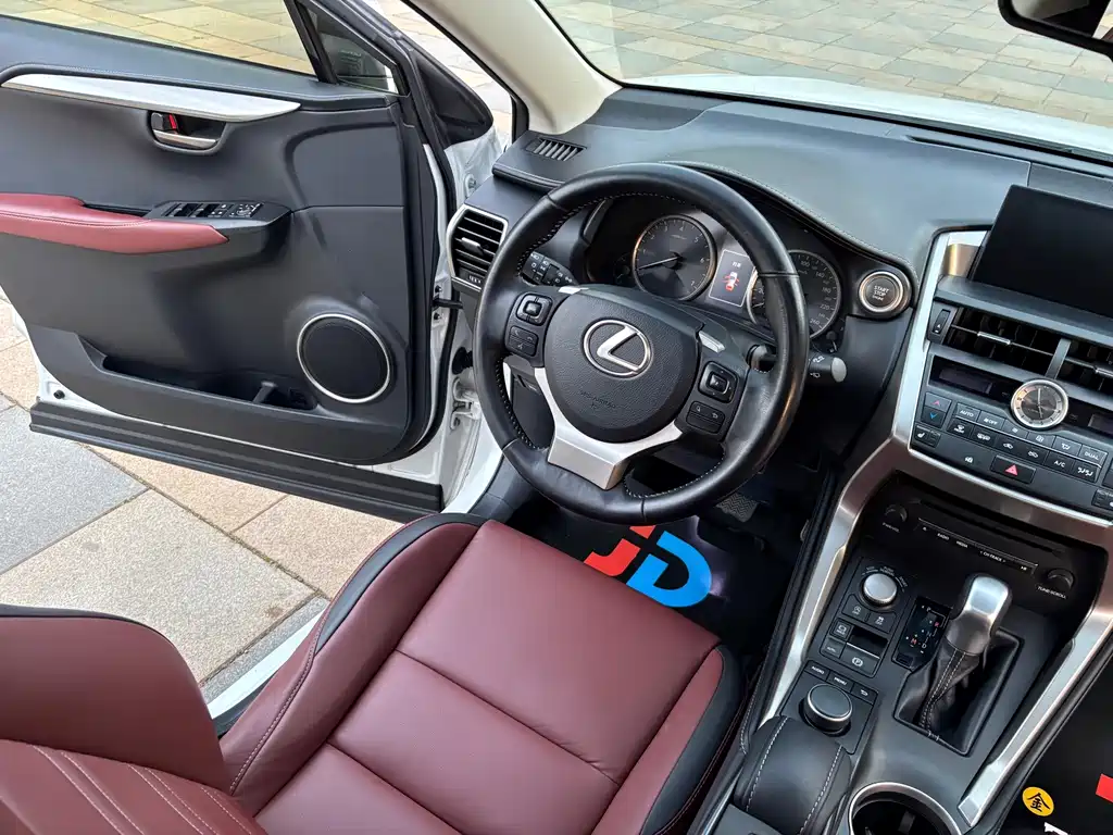 Lexus NX — миниатюра 23