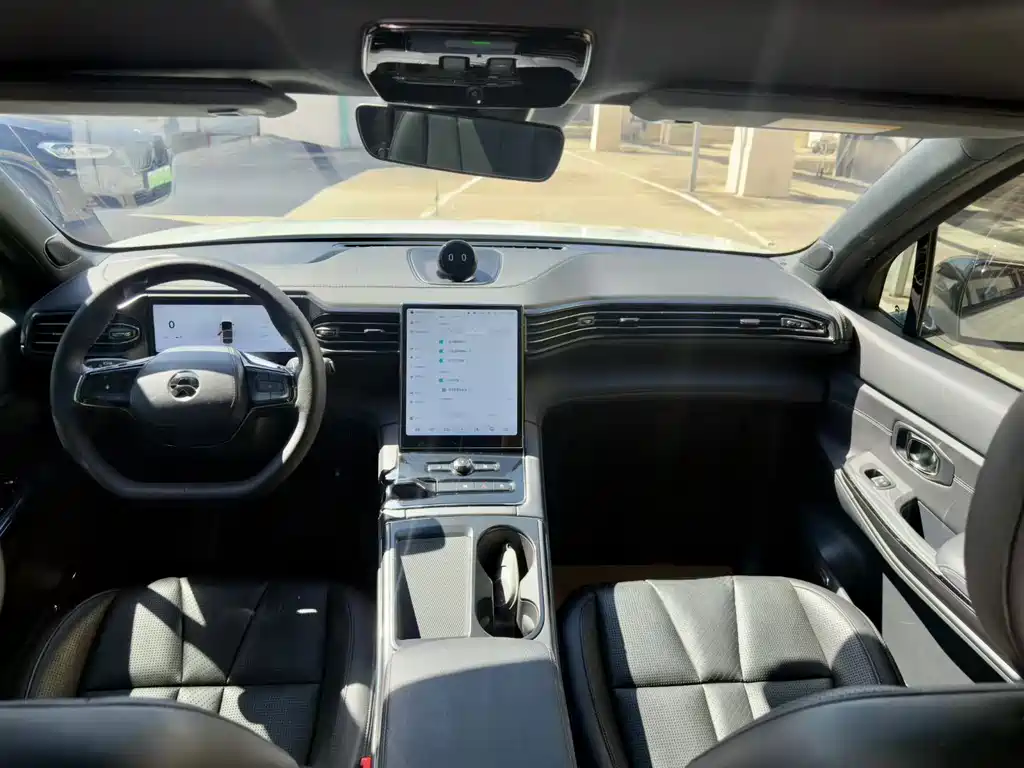 NIO ES8 — миниатюра 8
