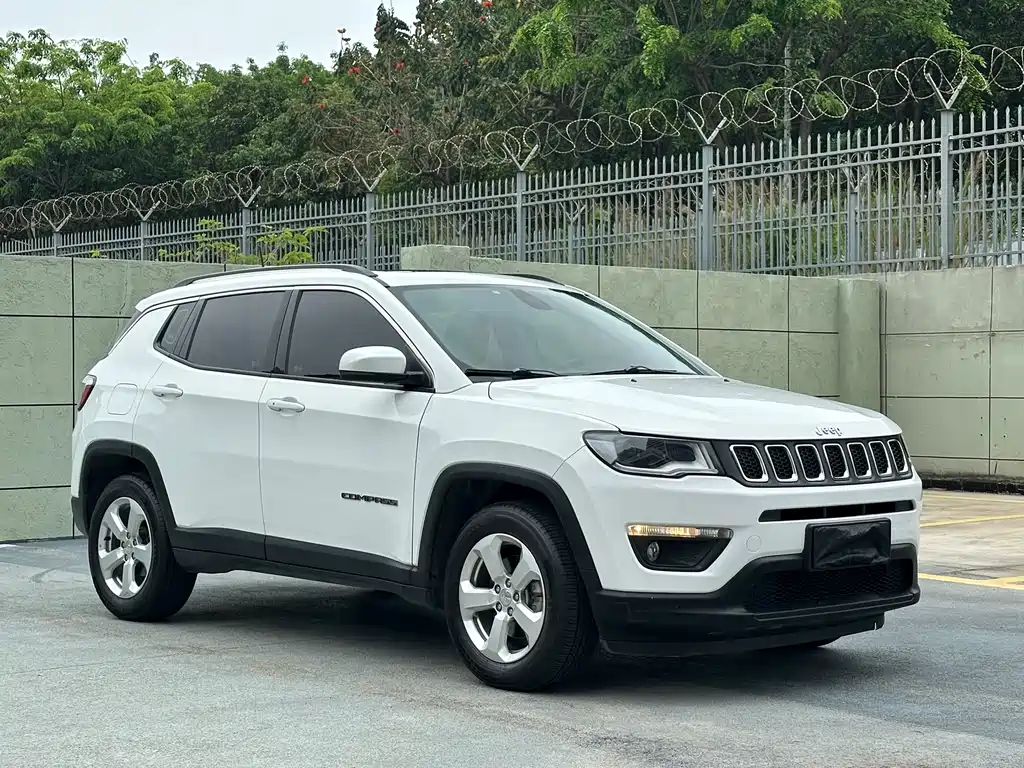 Jeep 2017 200T AT