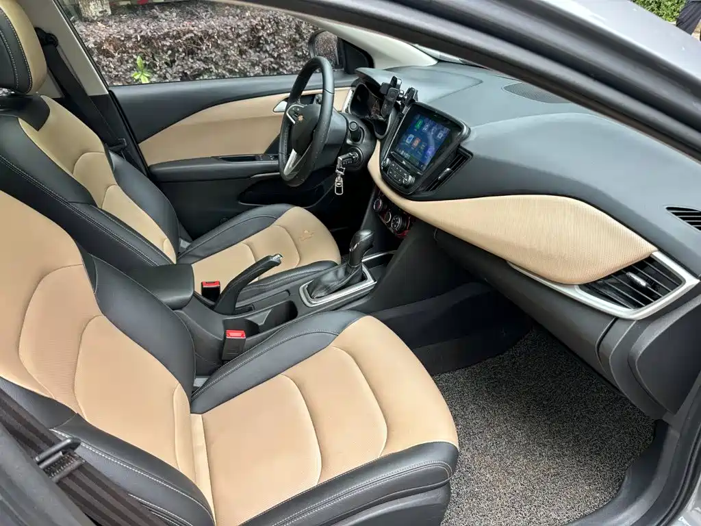 Chevrolet Monza — миниатюра 15