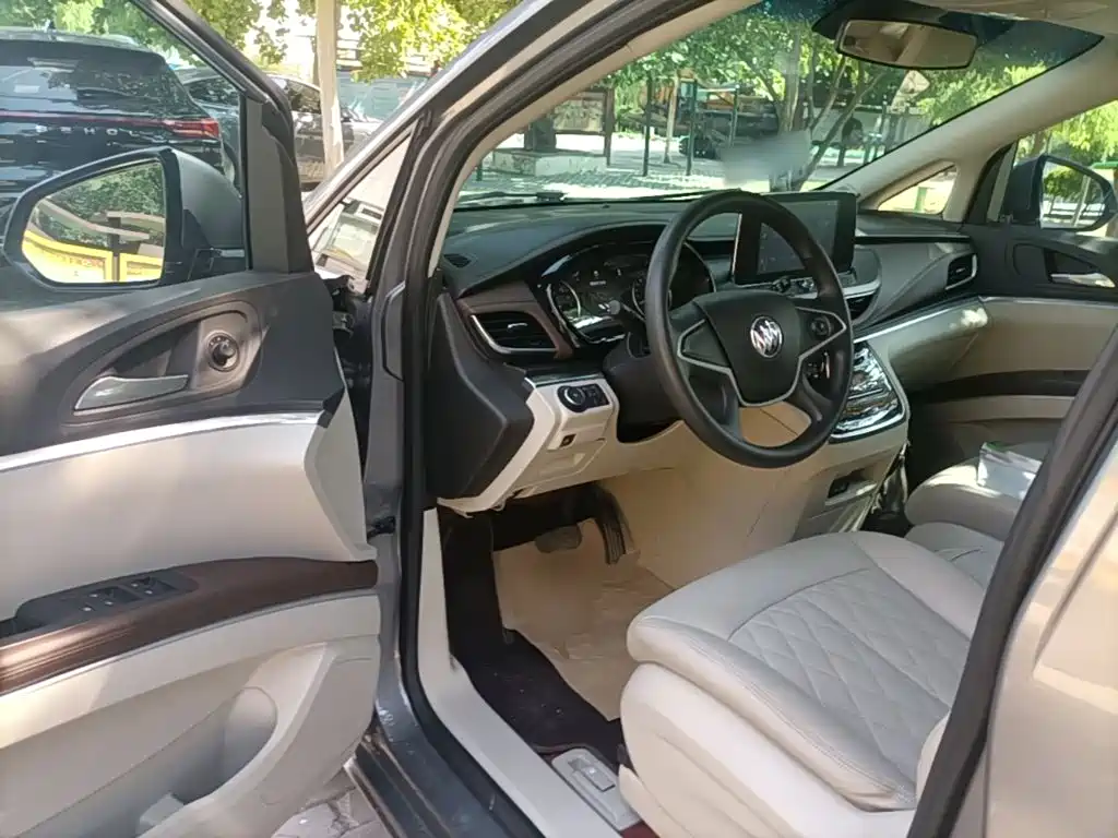 Buick GL8 — миниатюра 16