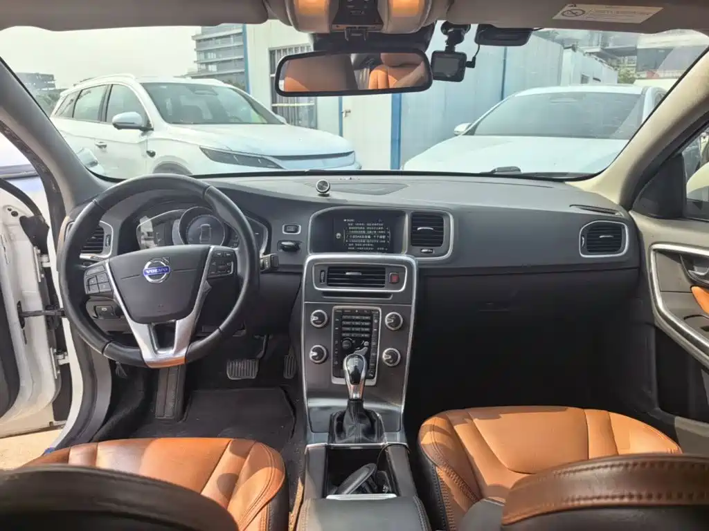 Volvo S60 — миниатюра 10