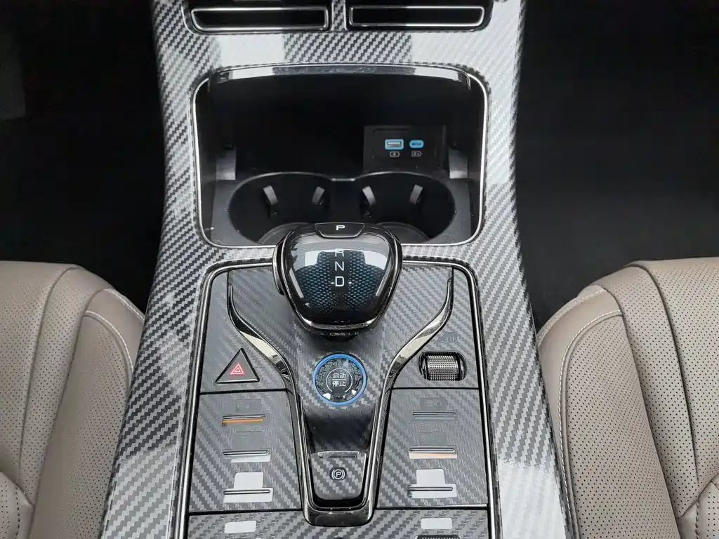 BYD Han — миниатюра 13