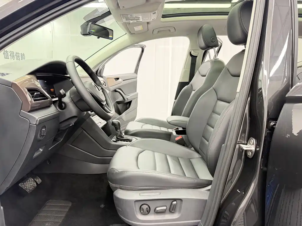 Volkswagen Tharu — миниатюра 7