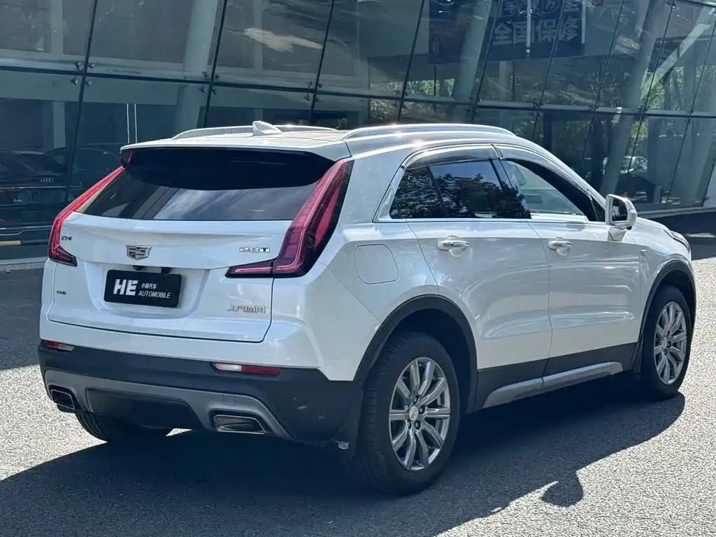 Cadillac XT4 — миниатюра 6