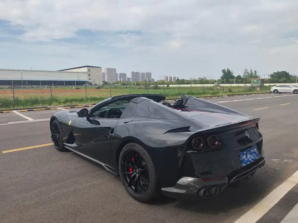 Ferrari 812 — миниатюра 12