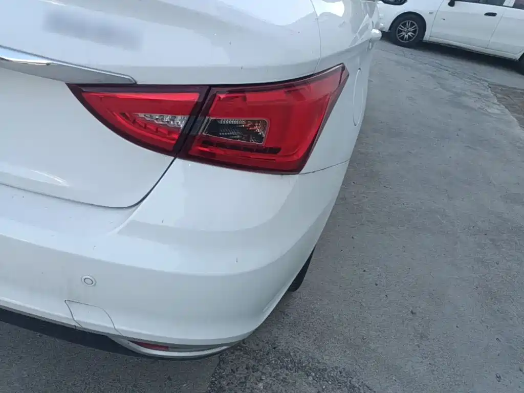 Guojin Auto Junxing — миниатюра 8