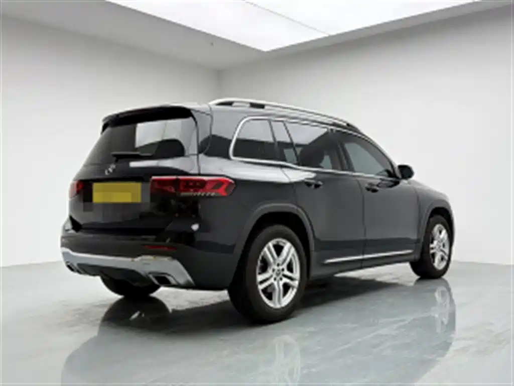 Mercedes-Benz GLB — миниатюра 19