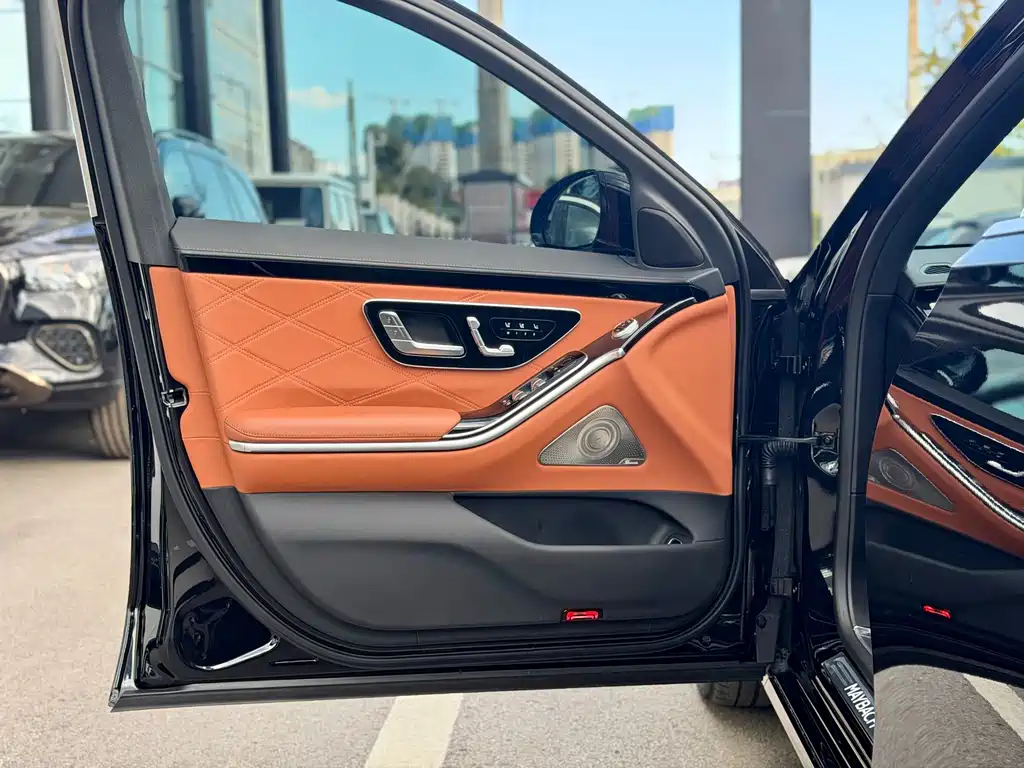 Mercedes-Benz S-Class — миниатюра 9
