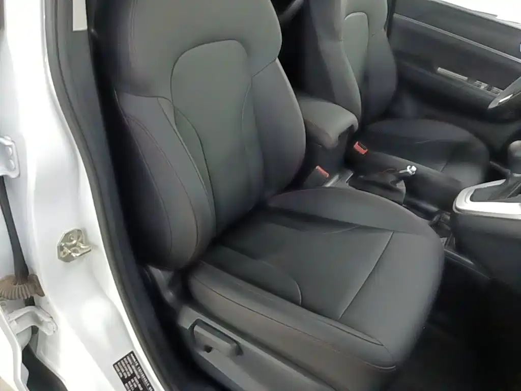 Haval M6 — миниатюра 25