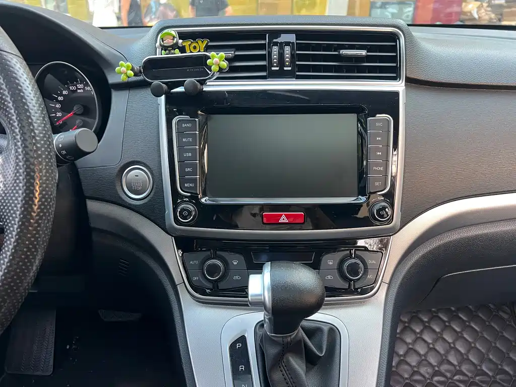 Haval M6 — миниатюра 8