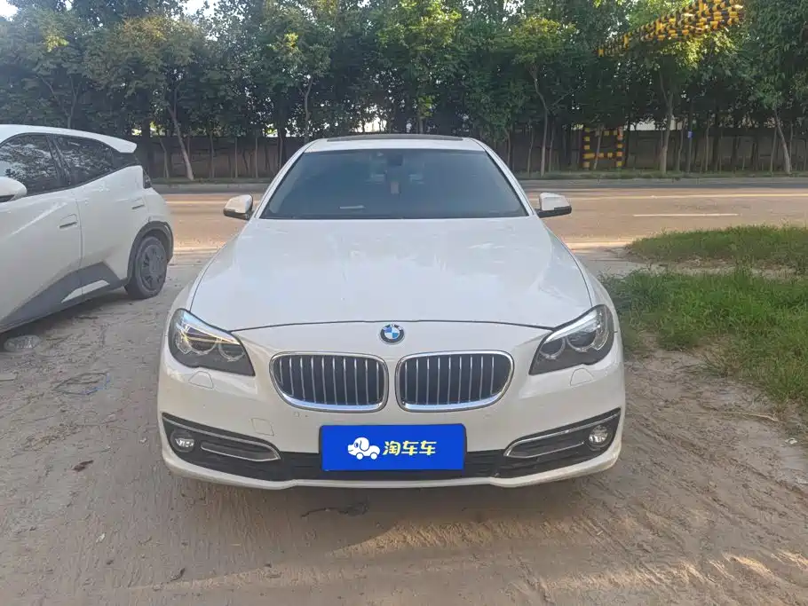 BMW 5 Series — миниатюра 2