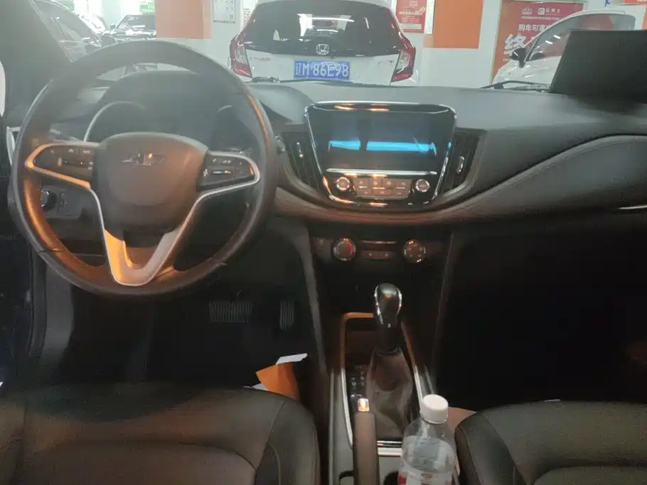 Chevrolet Monza — миниатюра 12