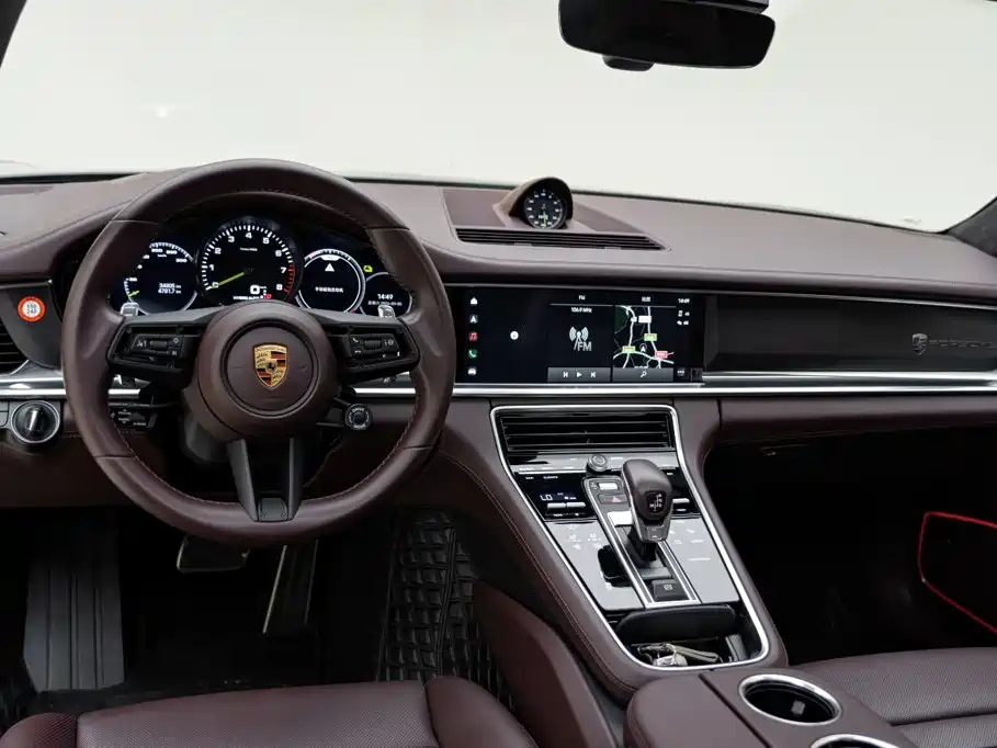 Porsche Panamera Hybrid — миниатюра 13