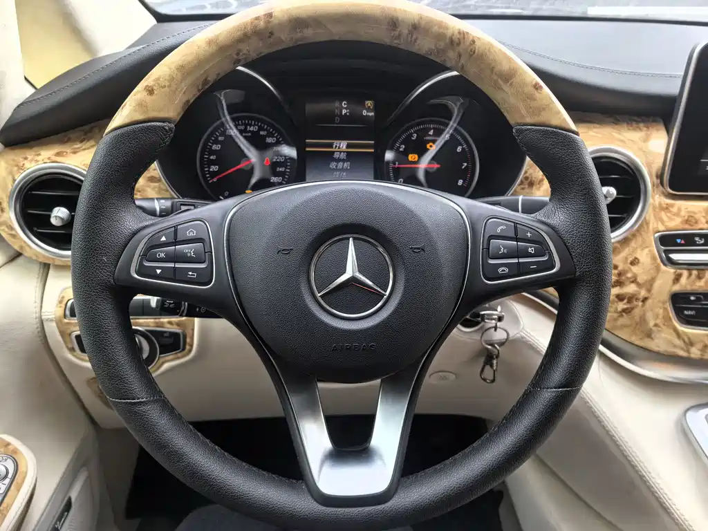 Mercedes-Benz V-Class V 2017 V 260 L Luxury Long Wheelbase