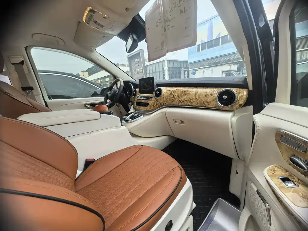 Mercedes-Benz V-Class V 2017 V 260 L Luxury Long Wheelbase