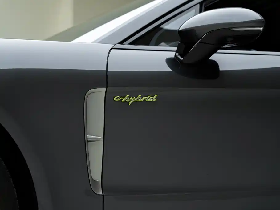 Porsche Panamera Hybrid — миниатюра 7