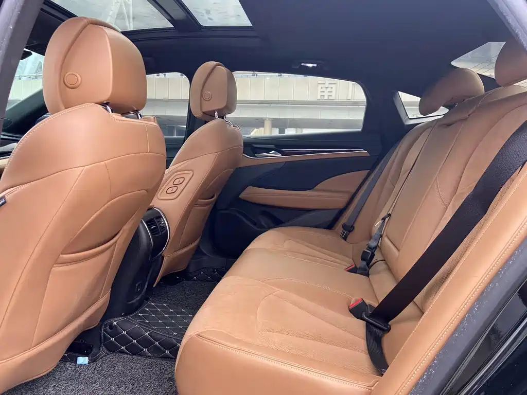 Buick LaCrosse — миниатюра 7
