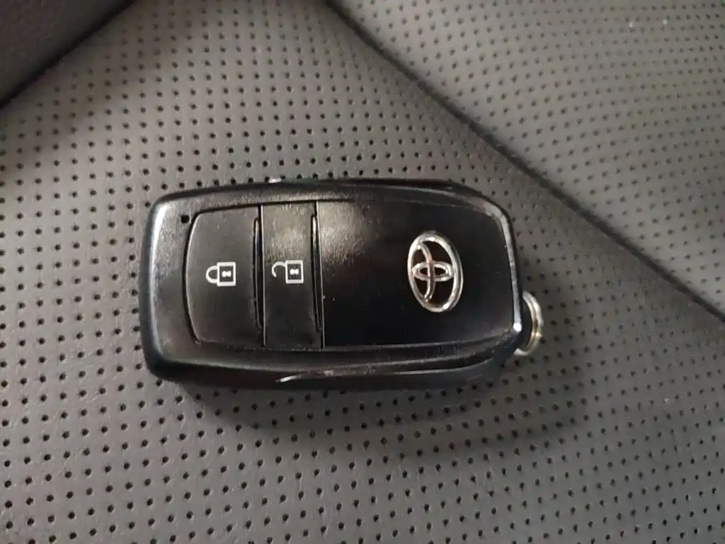 Toyota Frontlander — миниатюра 9