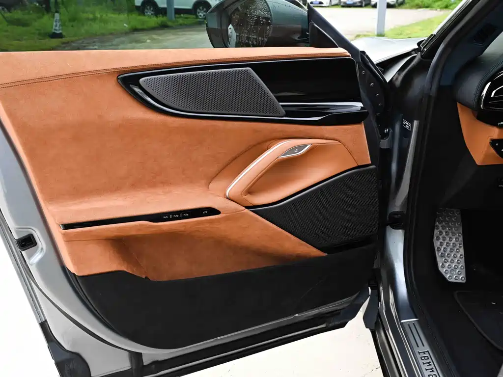 Ferrari Purosangue — миниатюра 21
