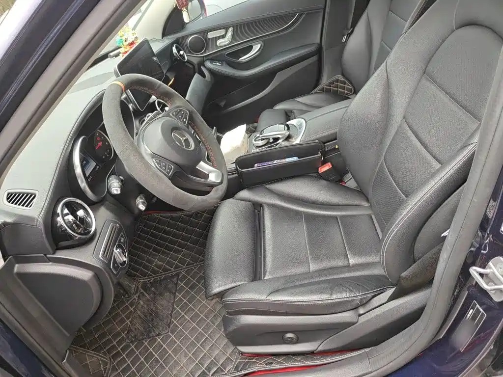 Mercedes-Benz C-Class — миниатюра 8
