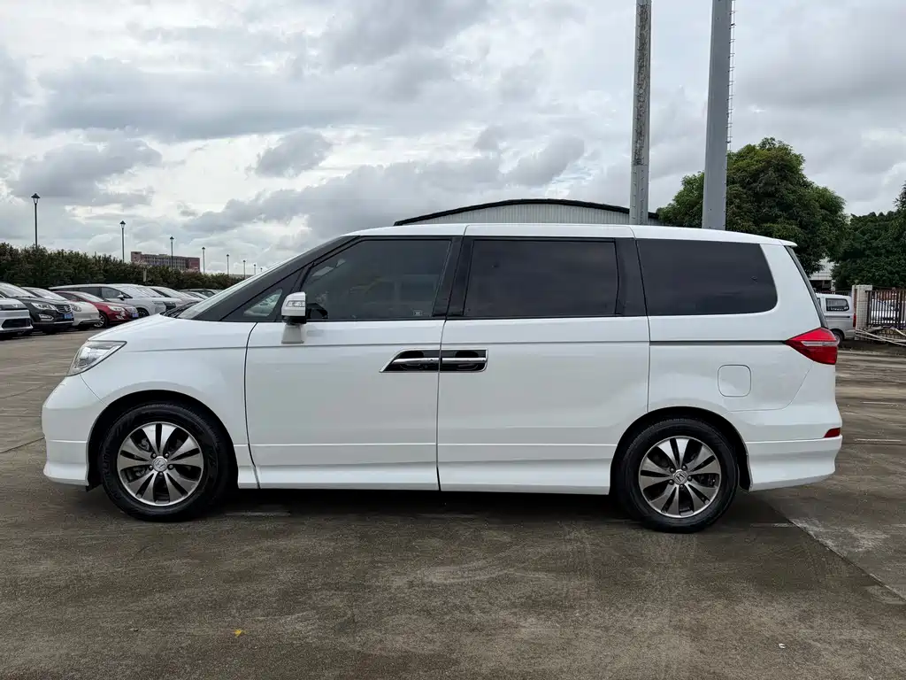 Honda Elysion 2012 2.4L VTi-S Luxury