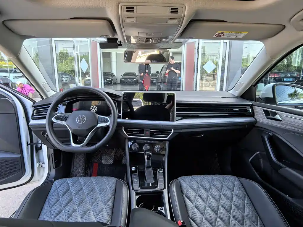 Volkswagen Sagitar — миниатюра 10