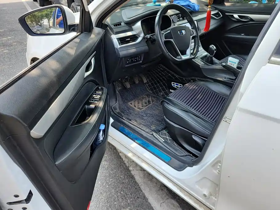 Geely Emgrand — миниатюра 9