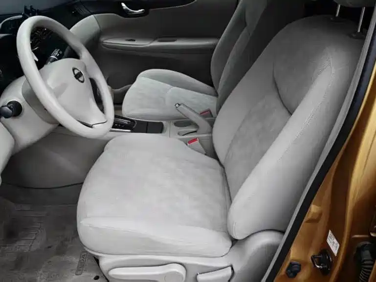 Nissan Tiida — миниатюра 7
