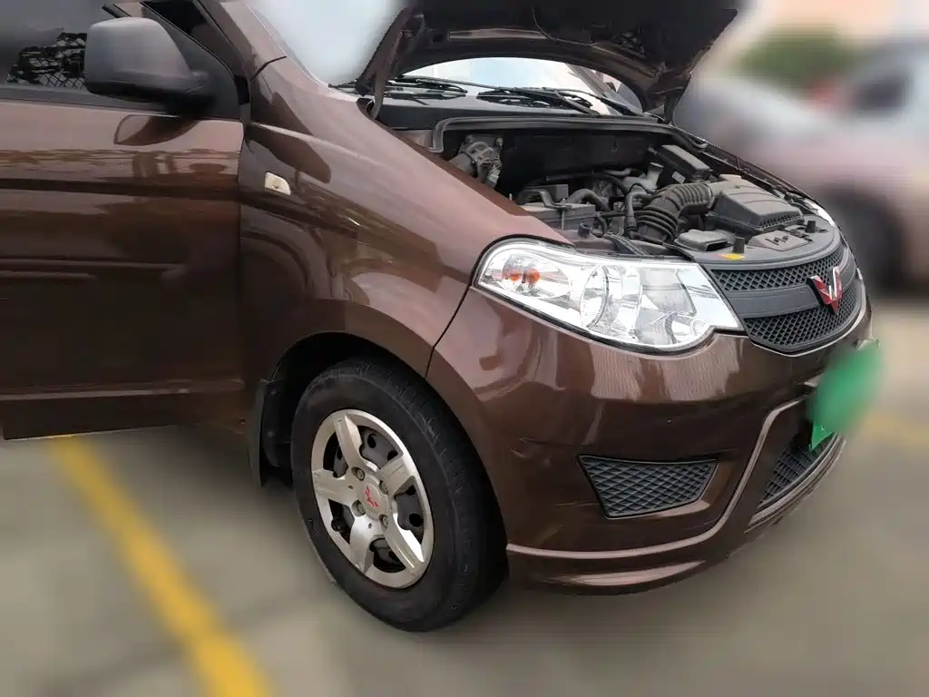 Wuling Hongguang — миниатюра 24