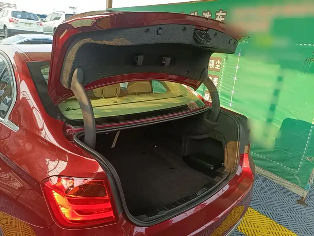 BMW 3 Series — миниатюра 19