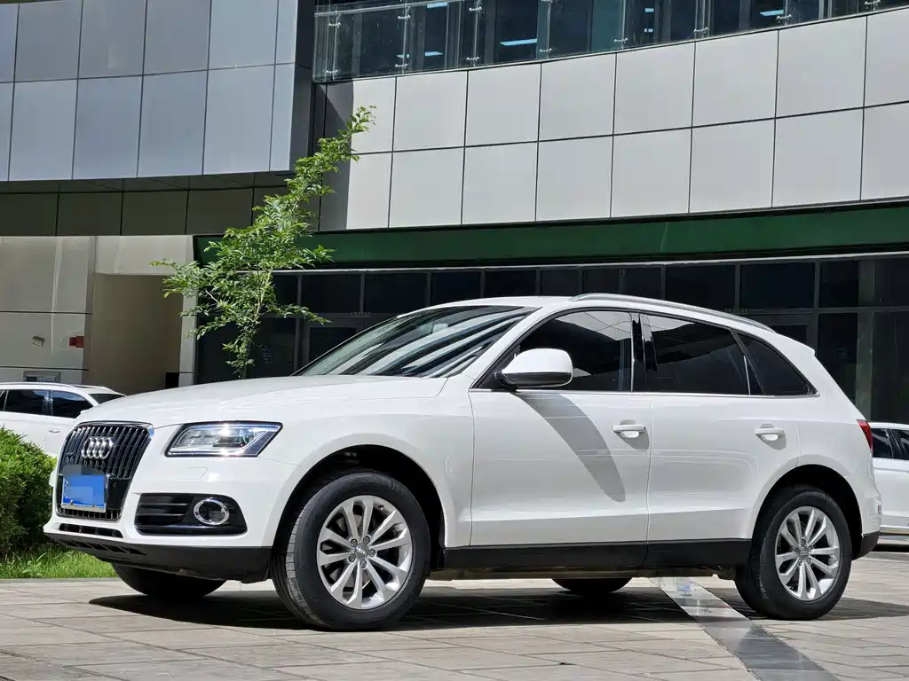Купить Audi Q5
