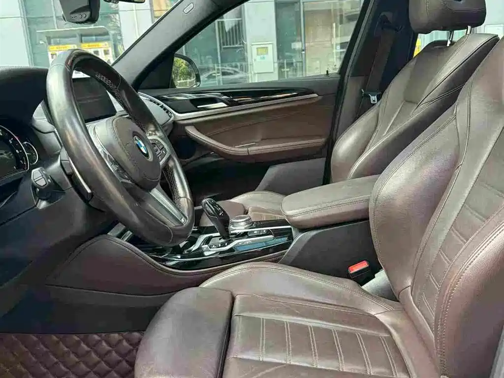 BMW X4 — миниатюра 9