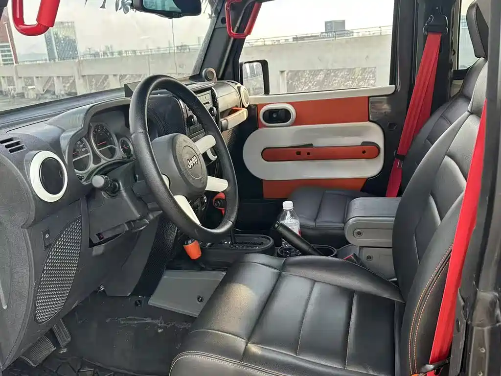 Jeep Wrangler — миниатюра 6