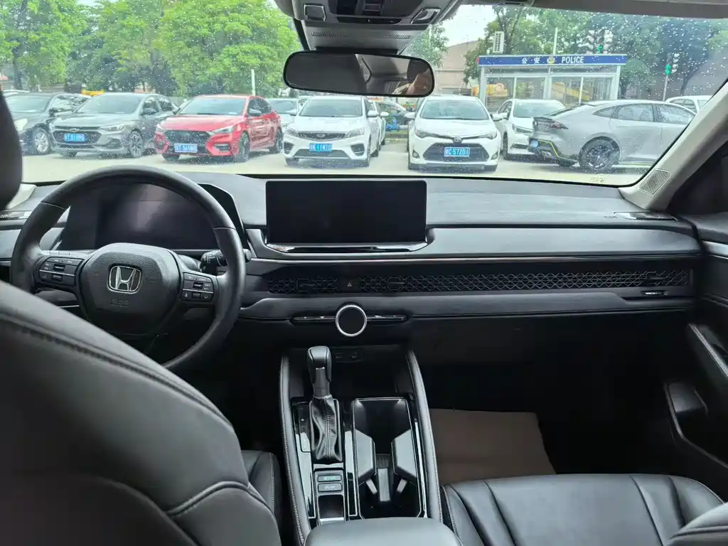 Honda Accord 2025 260TURBO Luxury