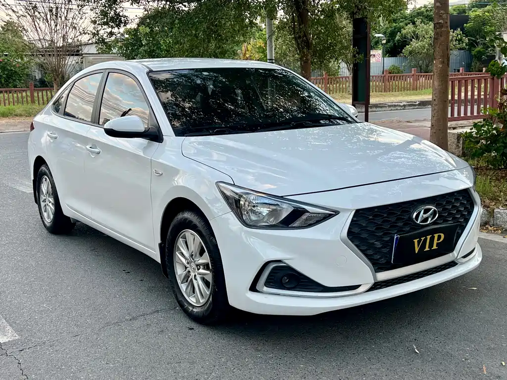 Hyundai Elantra — миниатюра 3